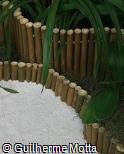 Divisor de canteiro em bambu